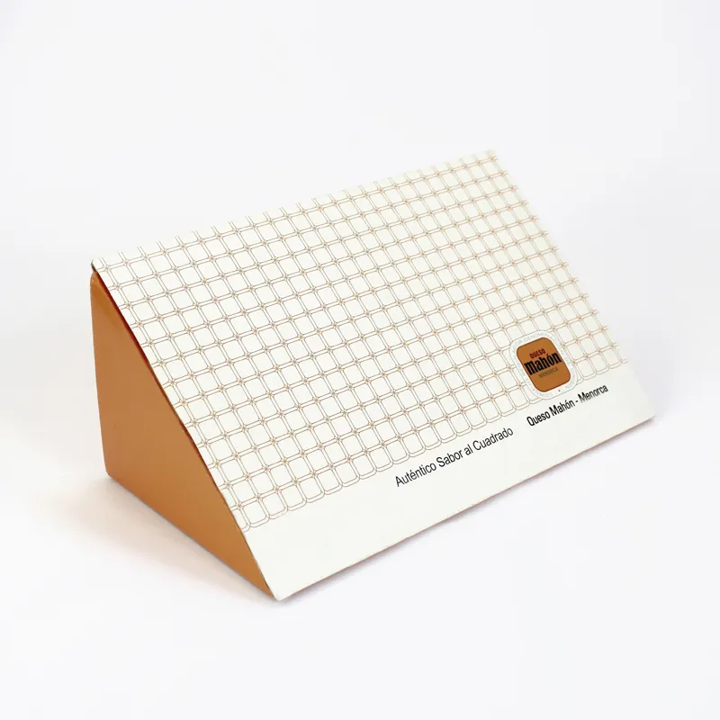 Caja-canal-triangular-mahon