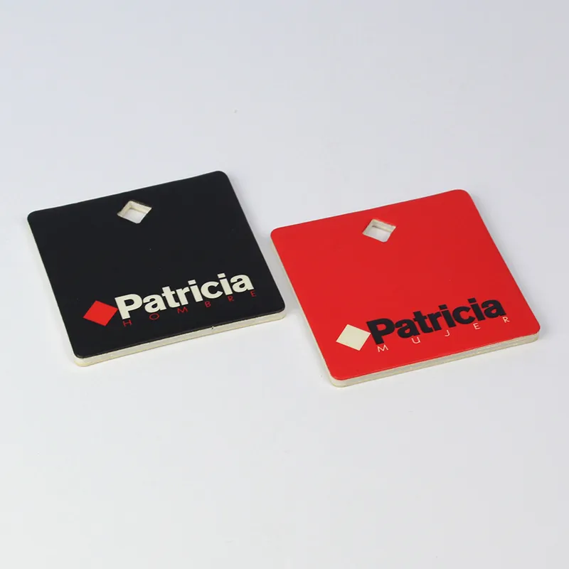 ETIQUETA-CARTÓN-PLUMA